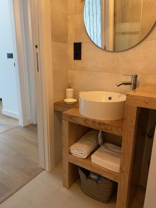 Precioso Apartamento Con Terraza Y Piscina En Portonovo-Sanxenxo Dış mekan fotoğraf